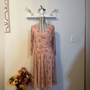 Pink floral dress. Size M.